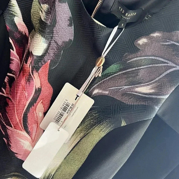 Ted Baker  Size 4 Black Eden Body Con Cold-shoulder Dress NEW! - Picture 7 of 9